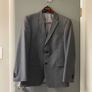 Tommy Hilfiger Men’s Gray Wool Suit